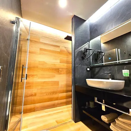 Bed & Breakfast Trilogy Prestige - Premium
