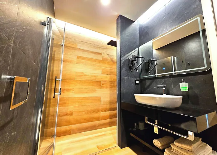 Trilogy Prestige - Premium לצ'ה